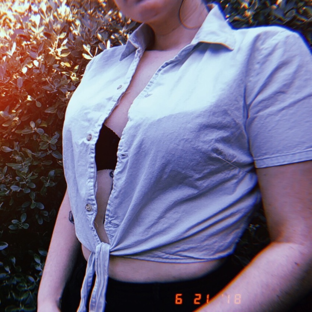 Light wash denim button up tie top